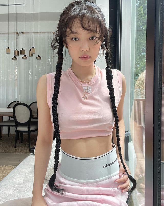 Image Source_instagram | jennierubyjane