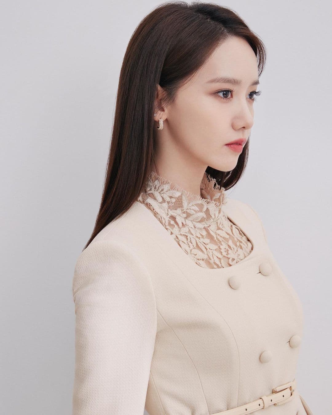 Image Source instagram | yoona__lim