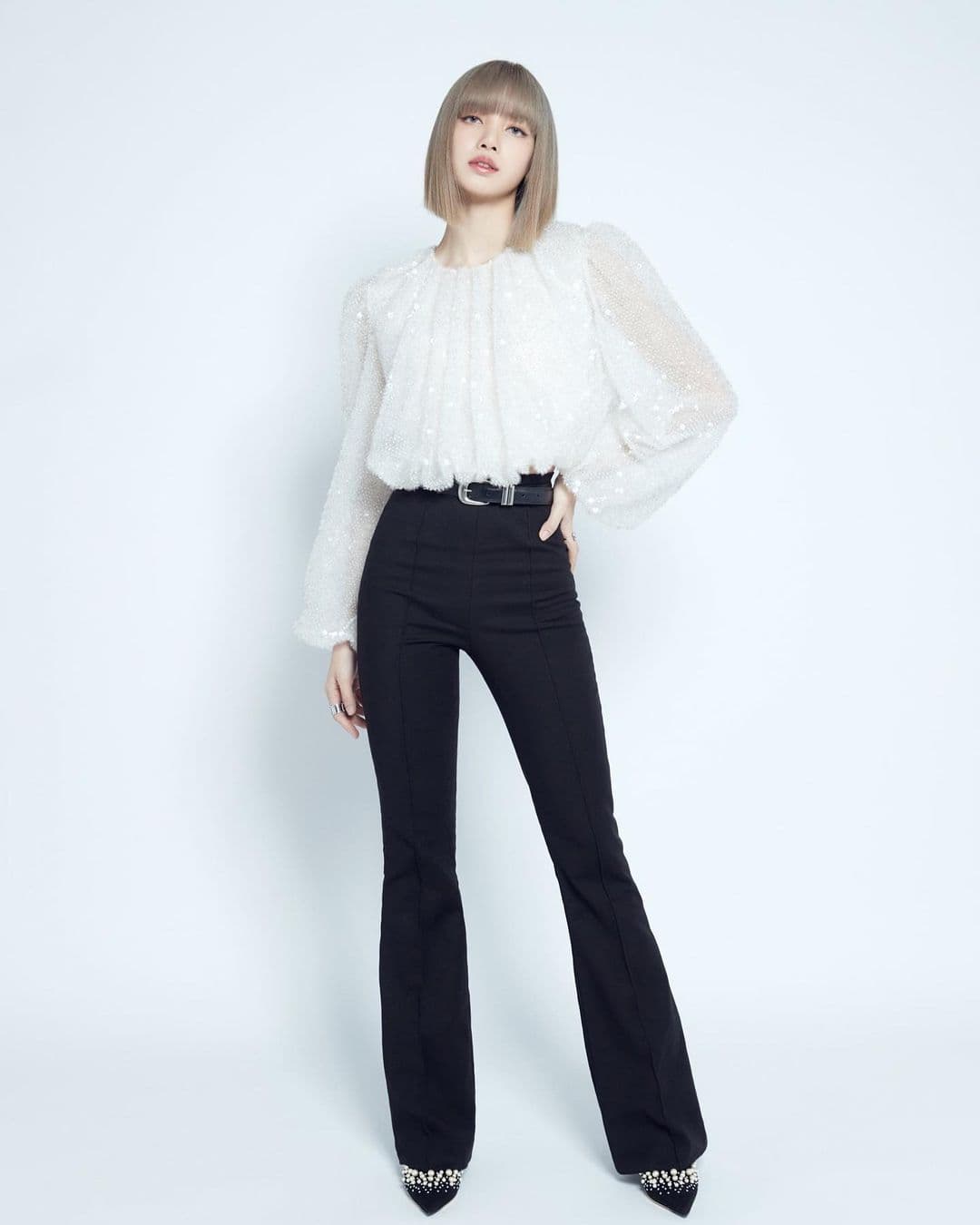 Image Source instagram | lalalalisa_m