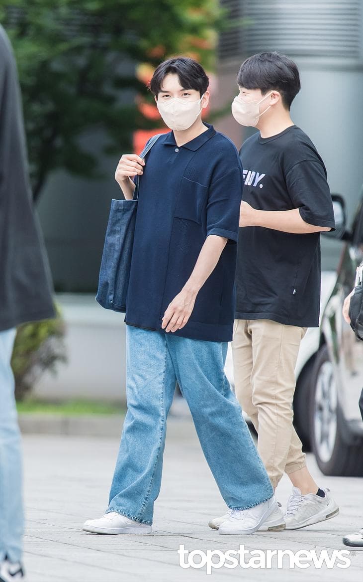 topstarnews