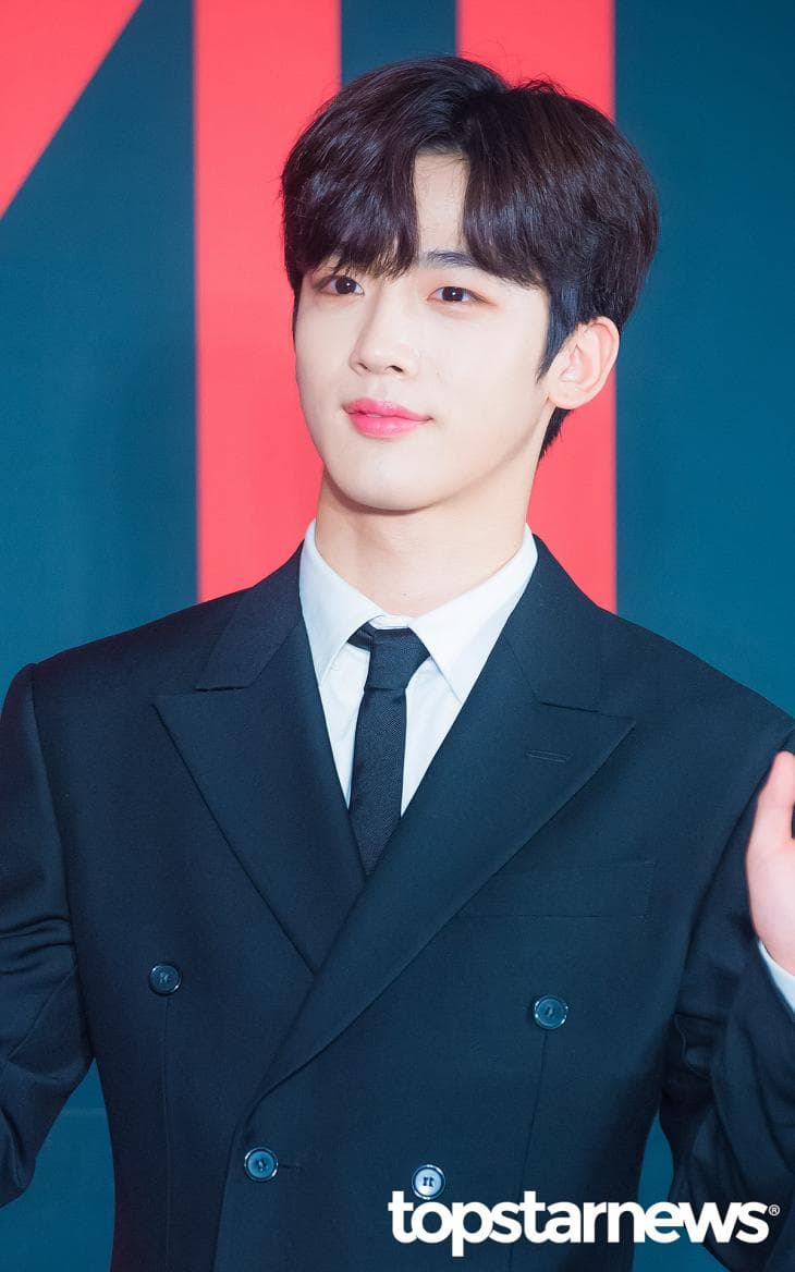 topstarnews