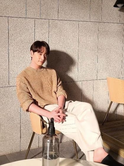 Image Source instagram | hwang_chan222