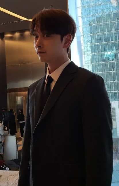 Image Source instagram | hwang_chan222