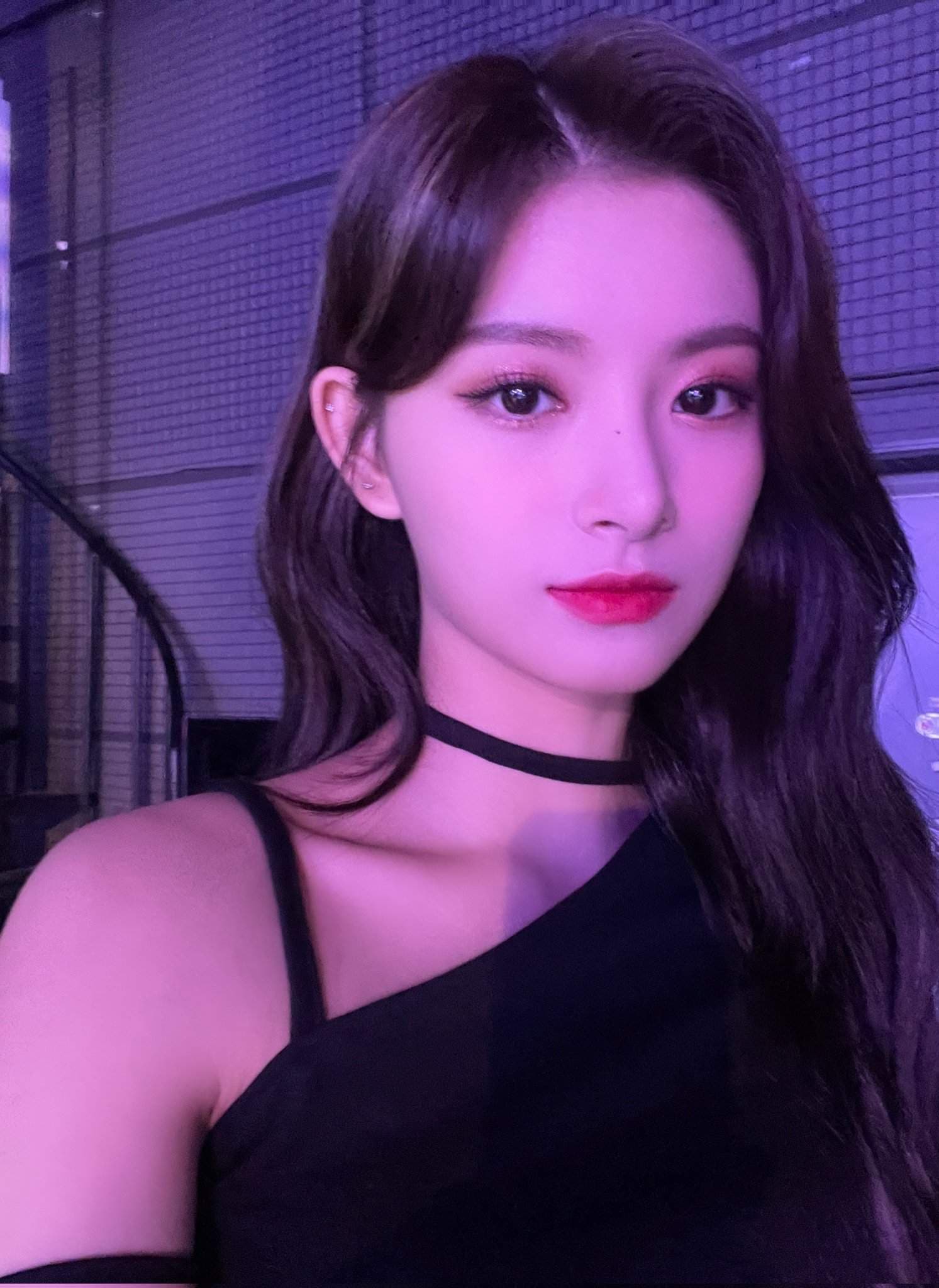 Image Source_Twitter | EVERGLOW_twt