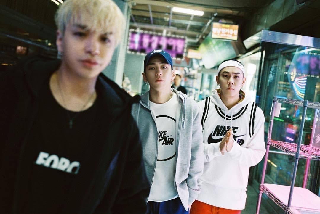 Image Source : Facebook | AOMGOFFICIAL