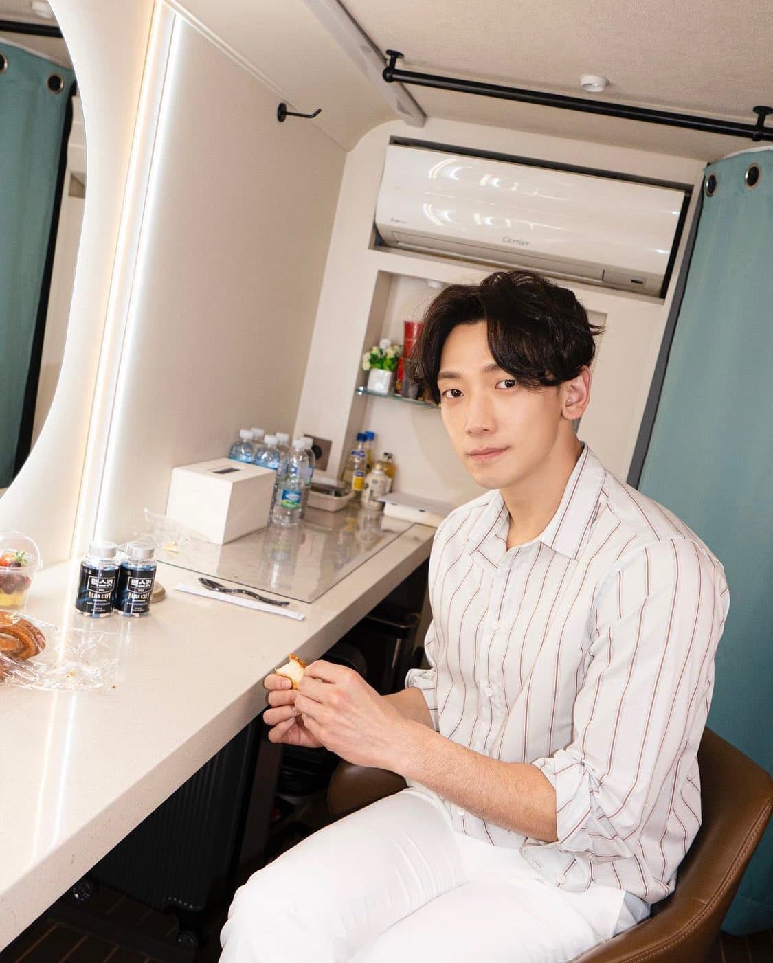 Image Source :Instagram | rain_oppa