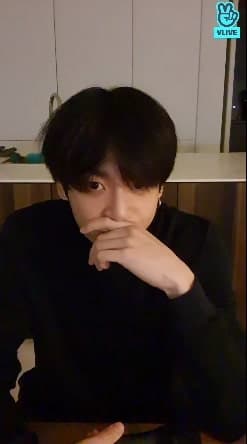 Image Source : VLIVE