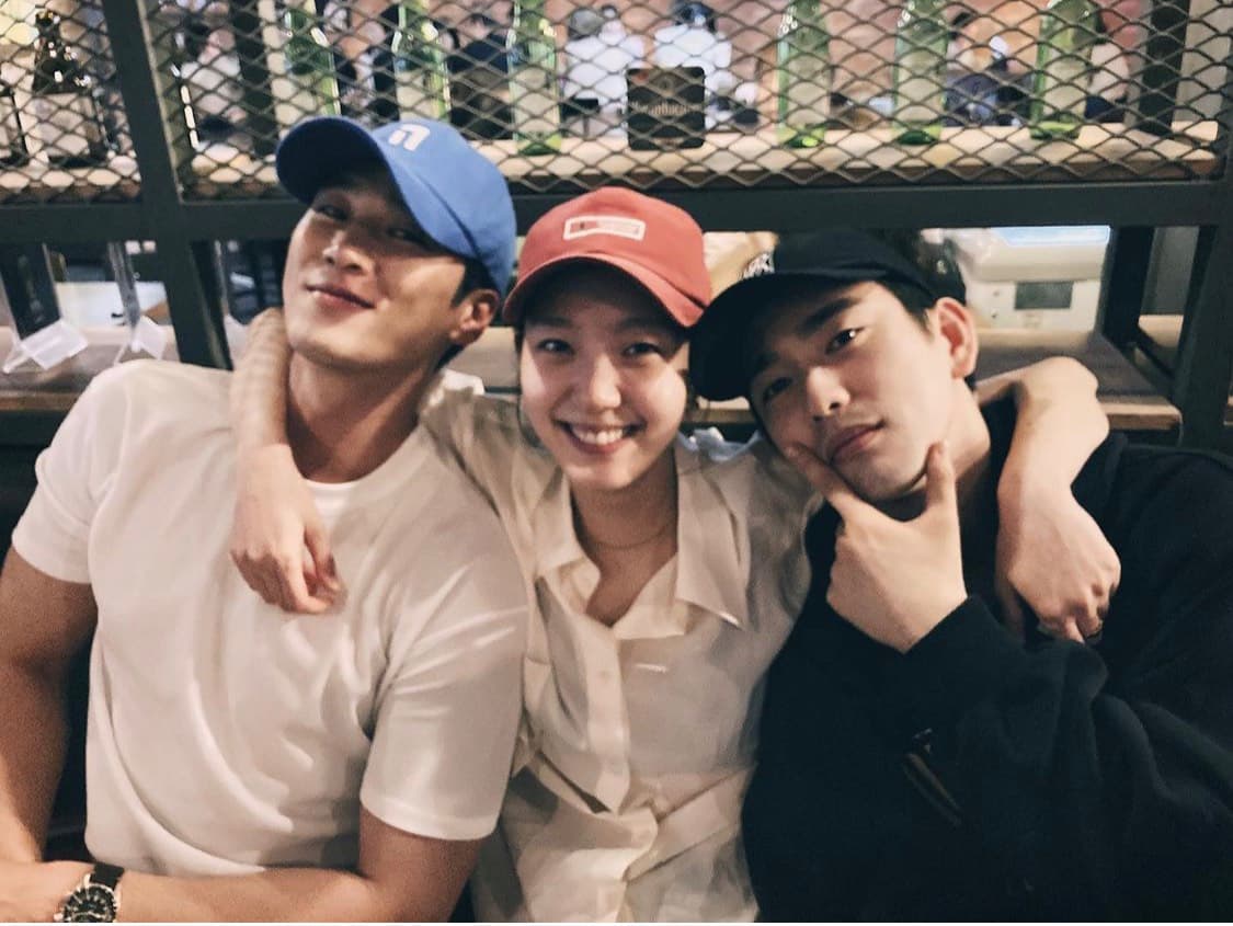 Image Source ：Instagram | bohyunahn