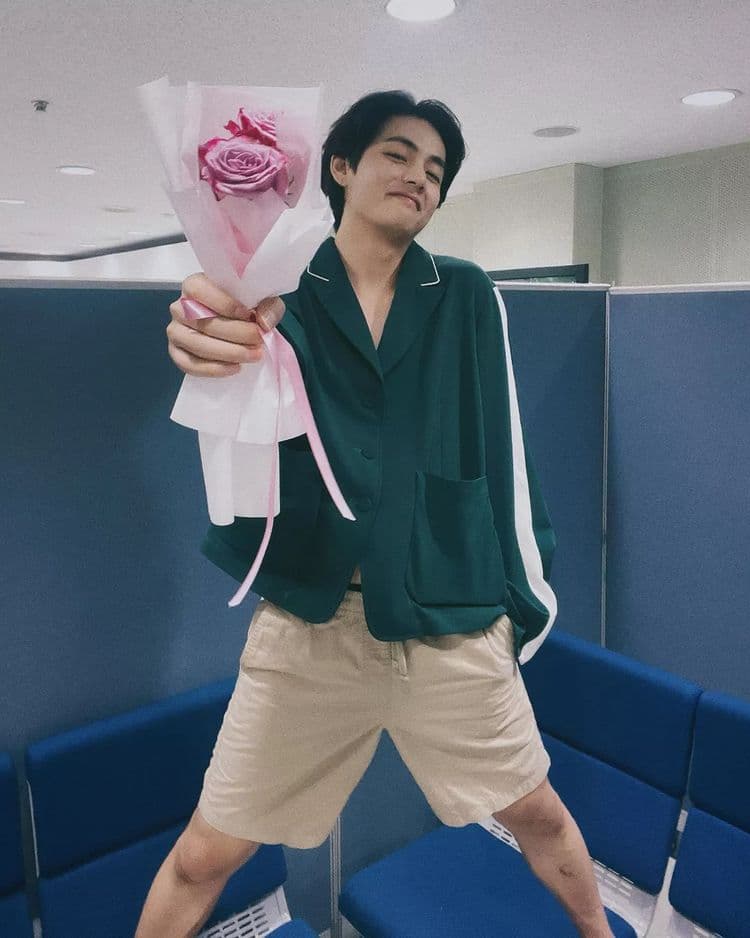 image source-instagram@taehyung.bighitentertainment