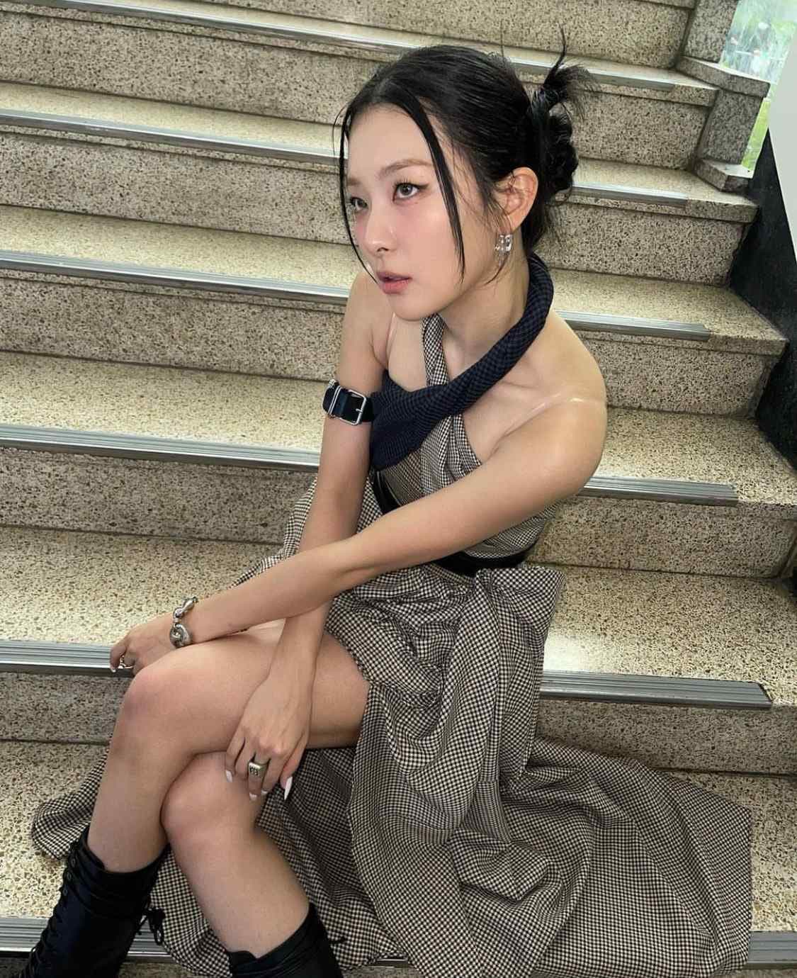 image source_instagram|hi_sseulgi