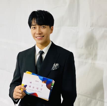Image Source_Instagram | leeseunggi.official