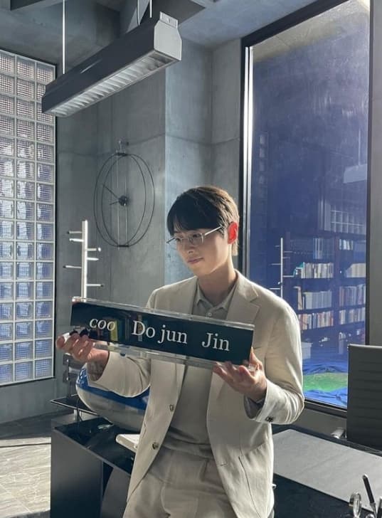 Image Source_Instagram | hi_songjoongki