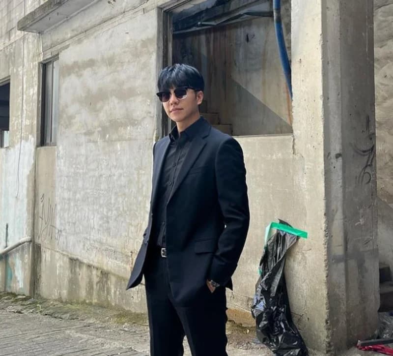 Image Source_Instagram | leeseunggi.official