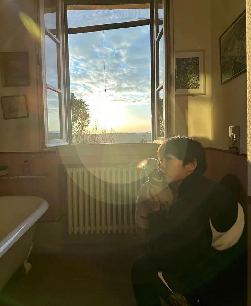 Image Source l hi_songjoongki IG