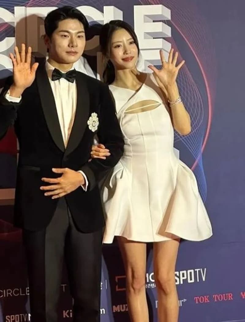 Image Sourcte l 이미주 IG