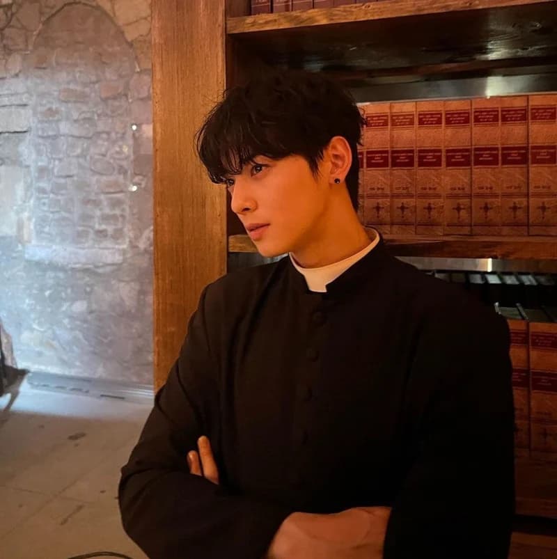 Image Source_Instagram |eunwo.o_c