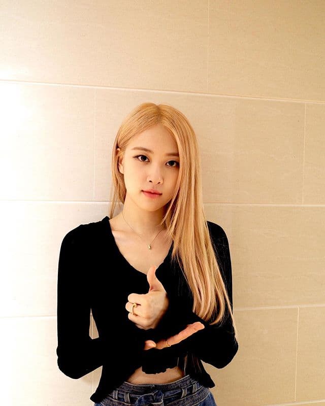 instagram | roses_are_rosie