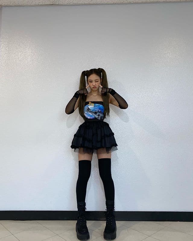 instagram | jennierubyjane