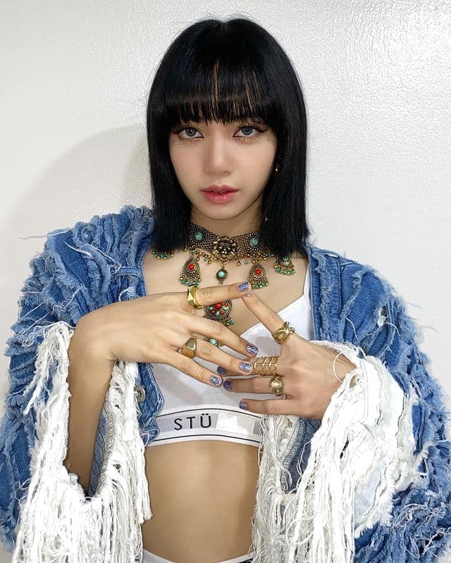 instagram | lalalalisa_m