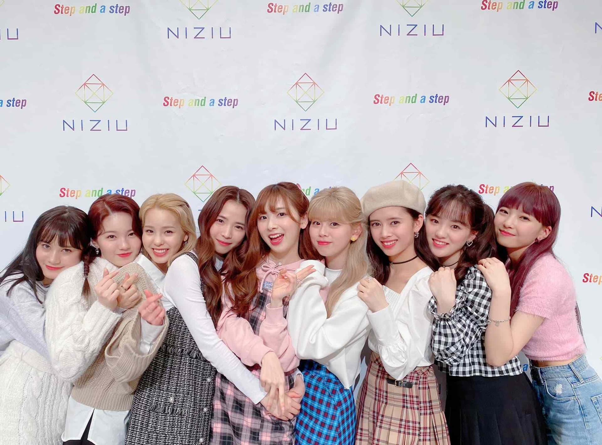 Twitter | niziu__official