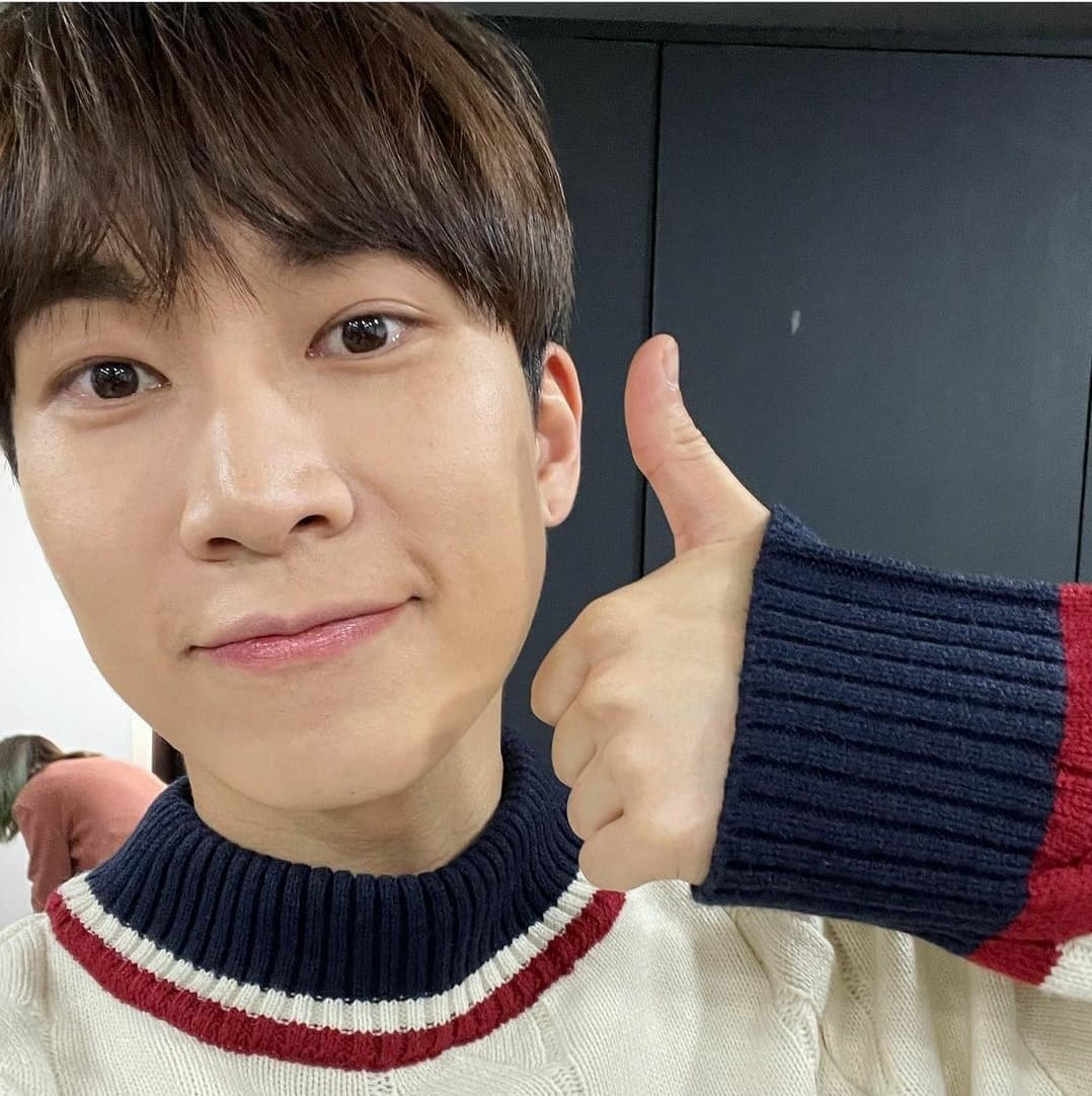 Image Source_Instagram | btob_silver_light