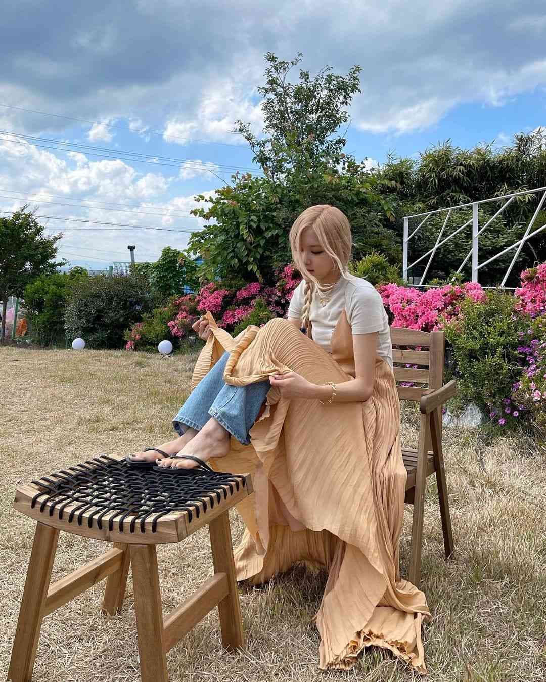 Image Source_Instagram | roses_are_rosie