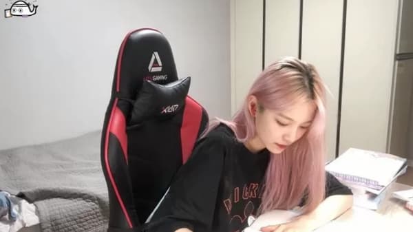Image Source_Youtube | Official fromis_9