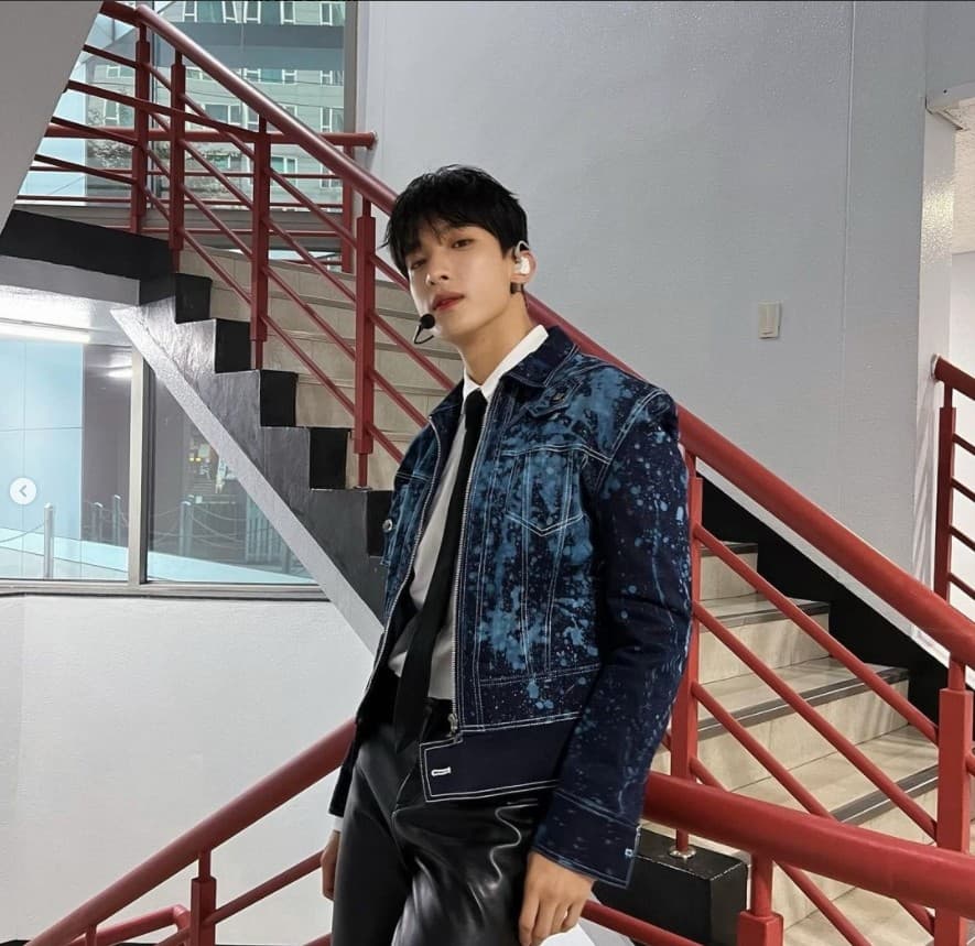 Instagram dk_is_dokyeom