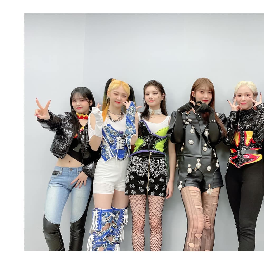 Image Source |official_everglow