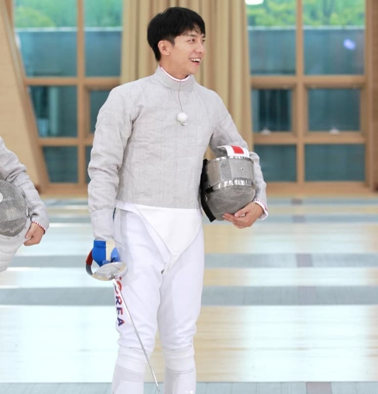 Image Source_Instagram |leeseunggi.official