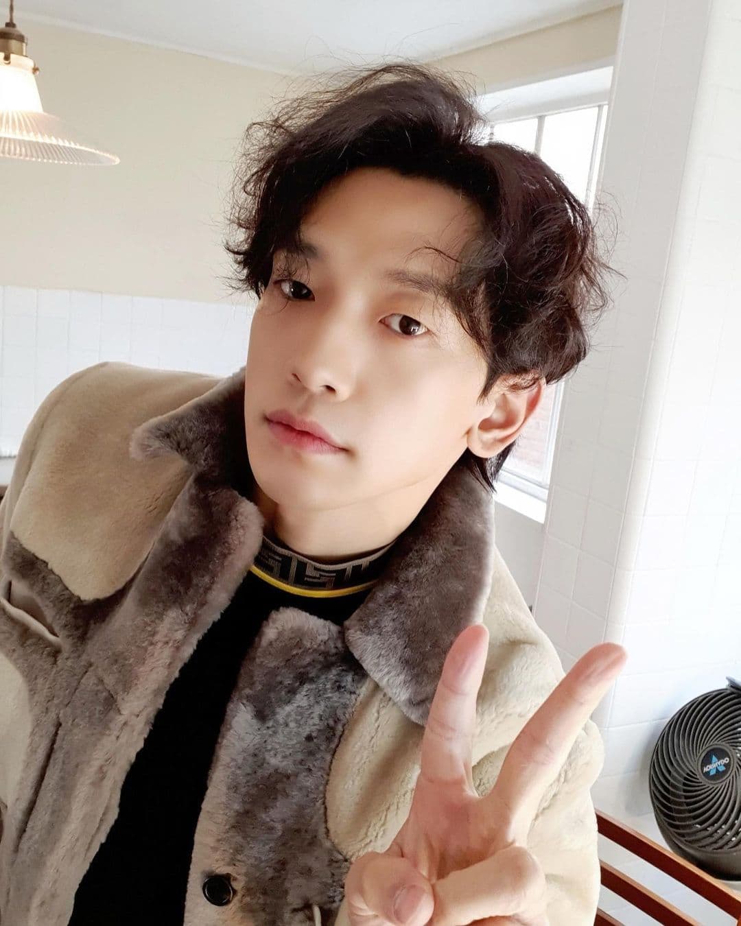Image Source instagram | rain_oppa