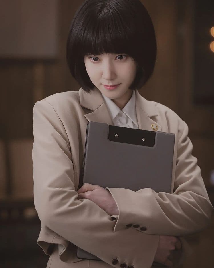 image source-instagram@eunbining0904